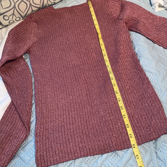 Nine West shimmer metallic crewneck ribbed fitted sweater rose pink medium - Picture 9 of 10